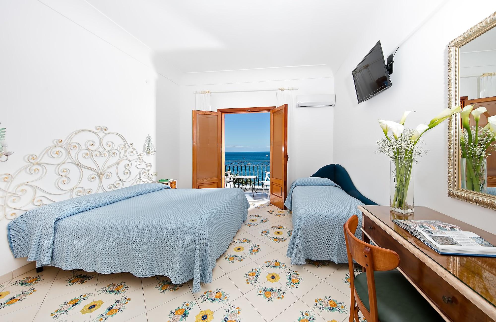Hotel Pupetto Positano Esterno foto