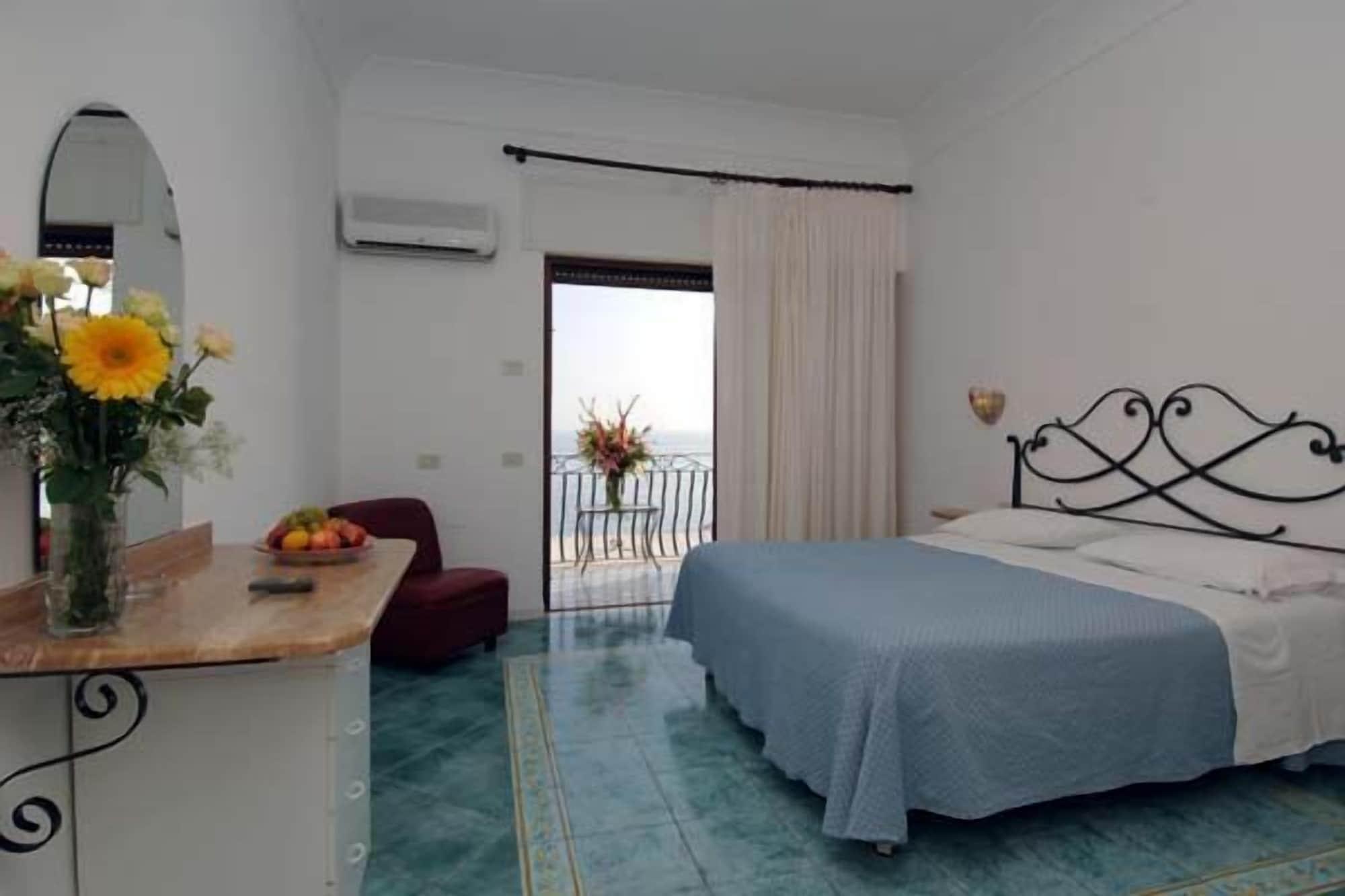 Hotel Pupetto Positano Esterno foto
