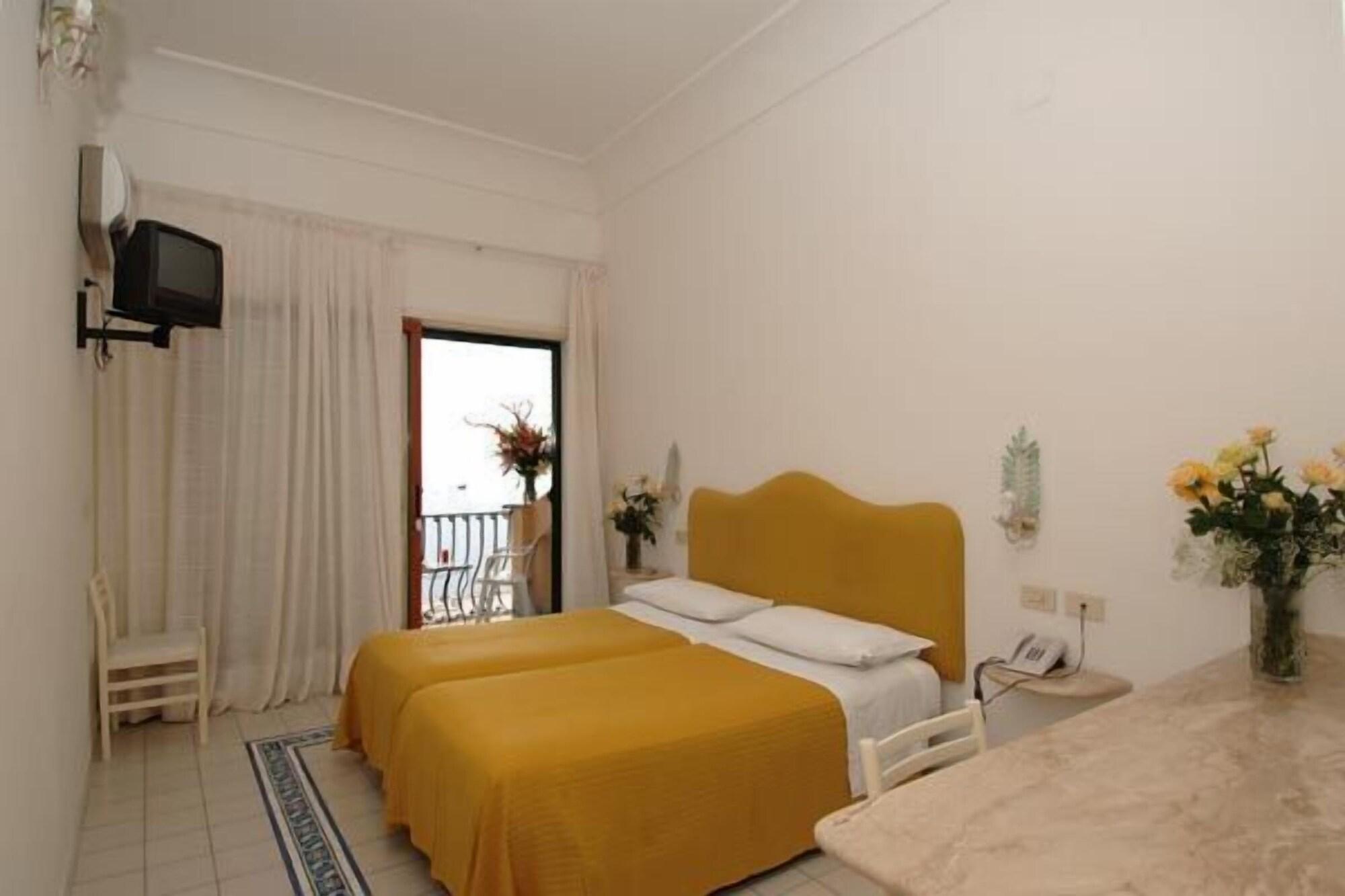 Hotel Pupetto Positano Esterno foto