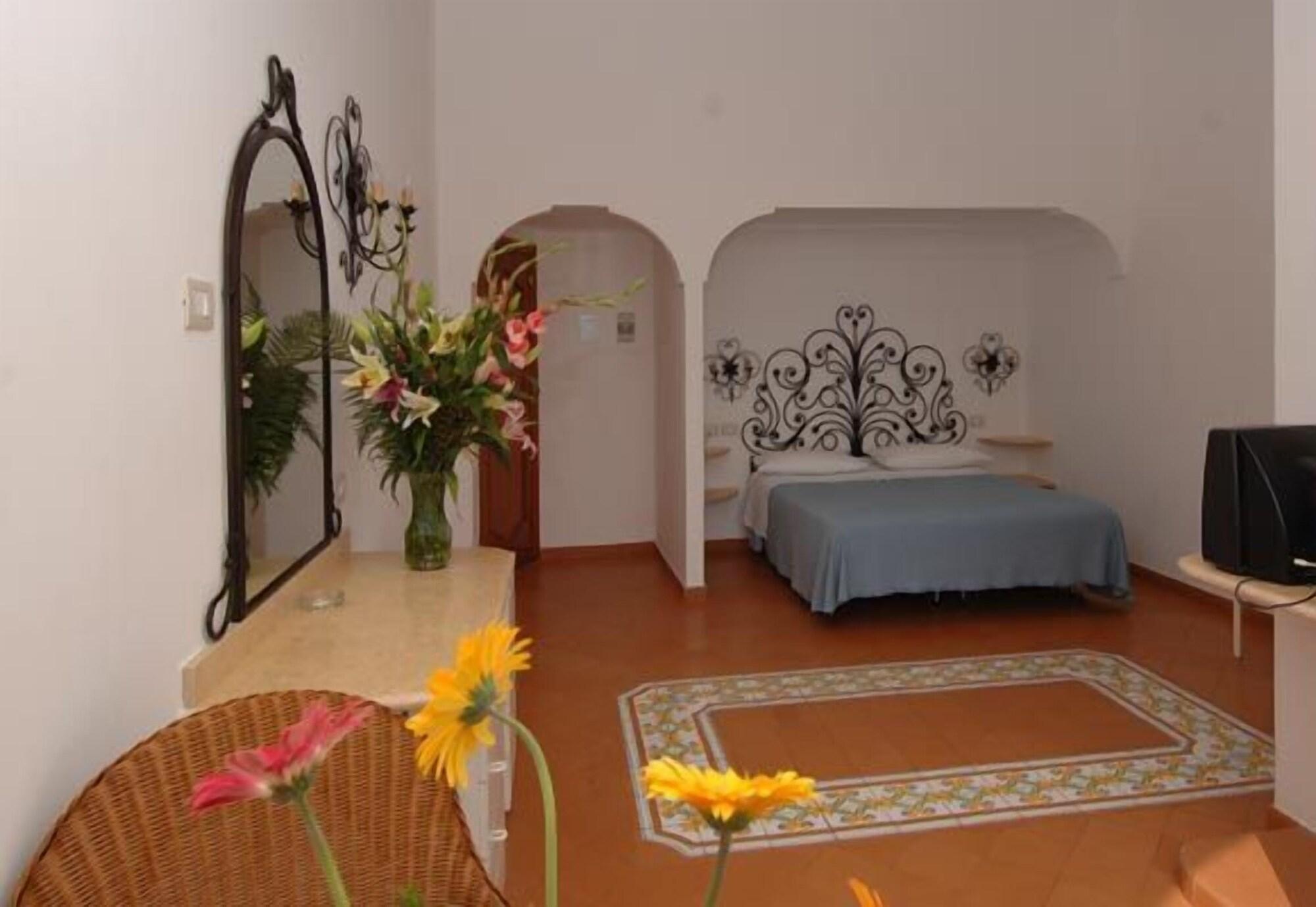 Hotel Pupetto Positano Esterno foto